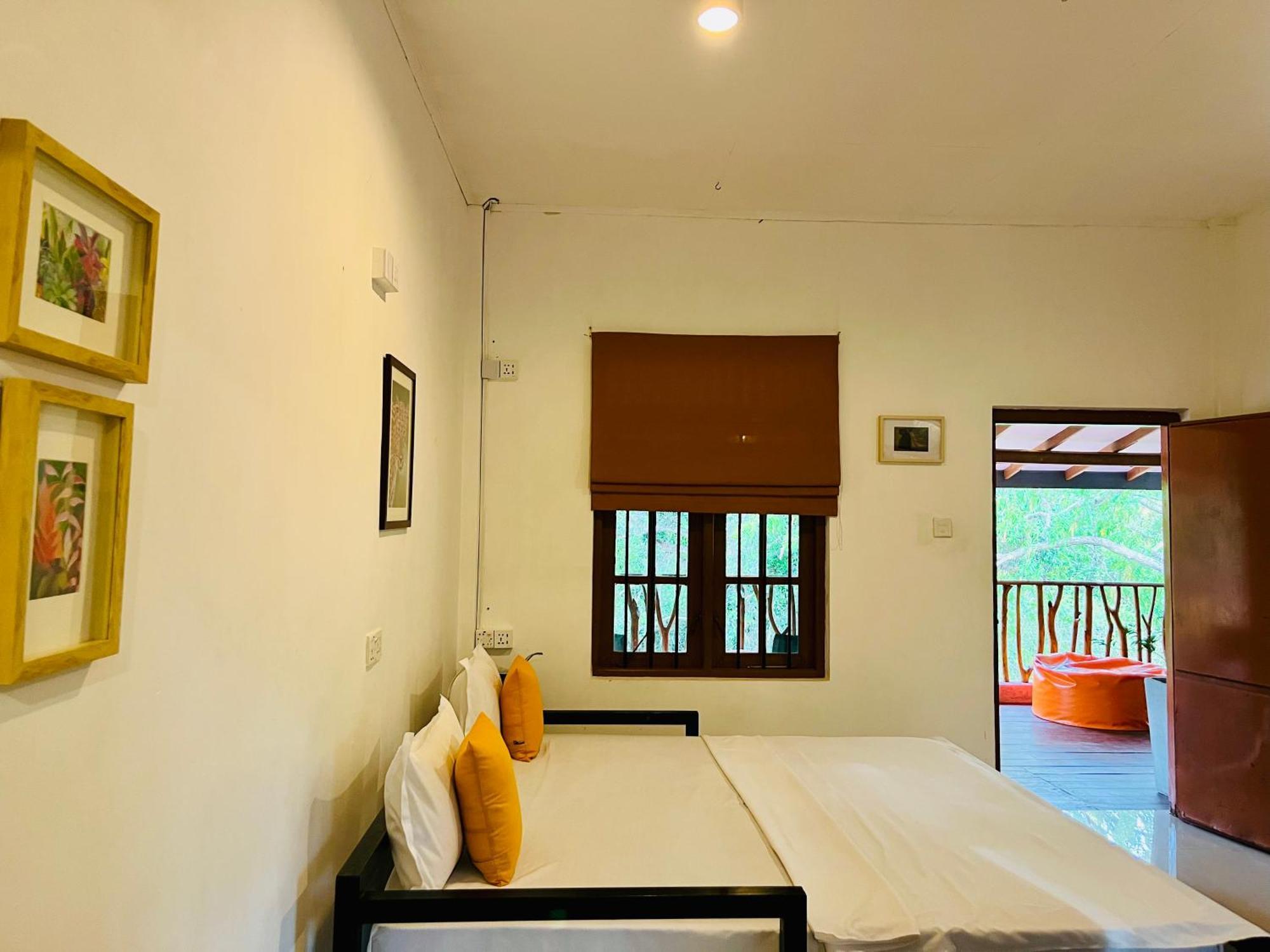 Funky Leopard Safari Lodge Bordering Yala National Park Kataragama Exterior foto