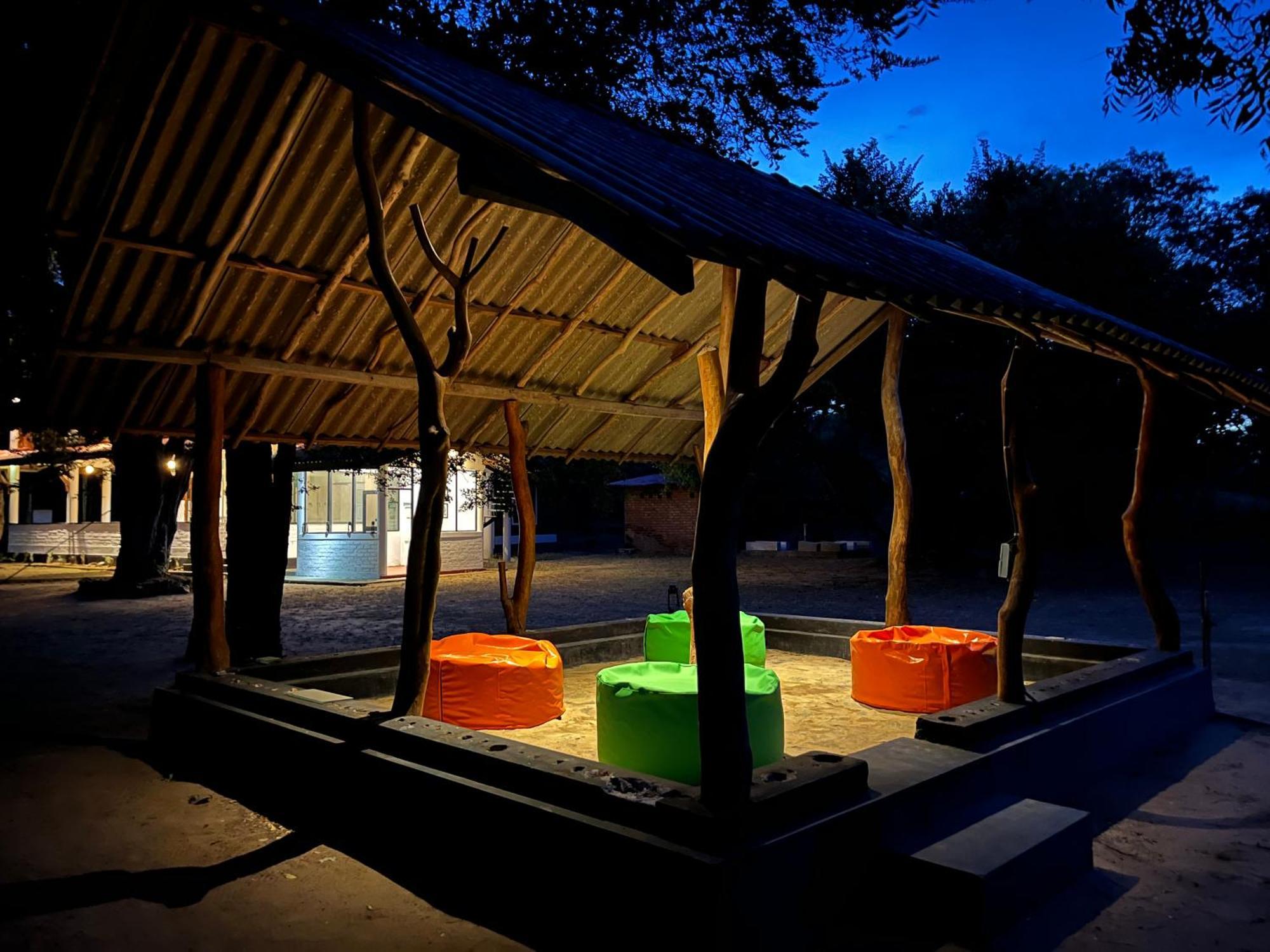 Funky Leopard Safari Lodge Bordering Yala National Park Kataragama Exterior foto